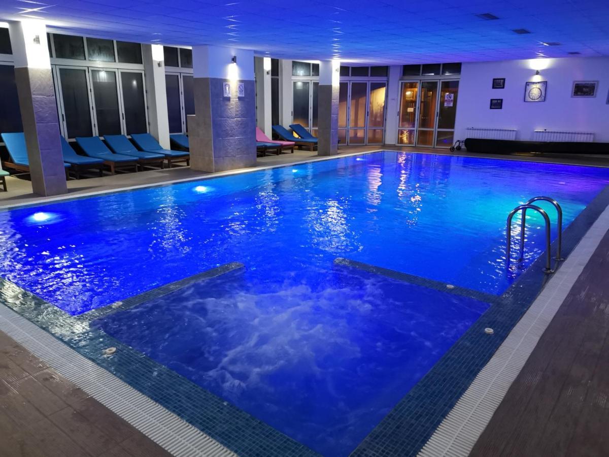 G4 Apartment Milmari 科帕奥尼克 外观 照片